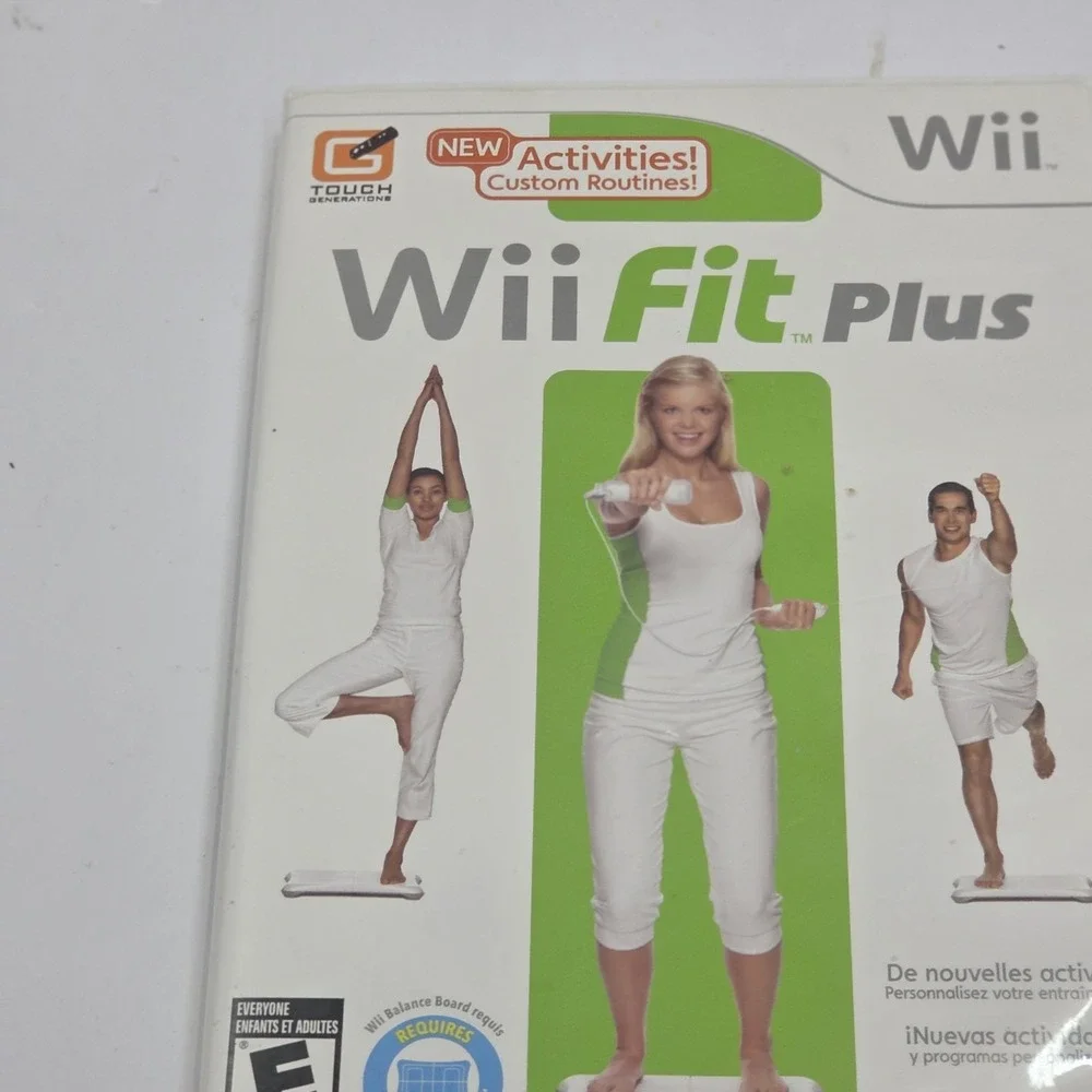 Wii Fit Plus Nintendo Wii Complete CIB Case Manual Disc Tested